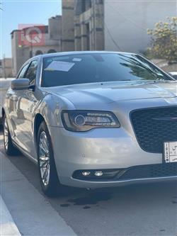 کرایسلەر 300